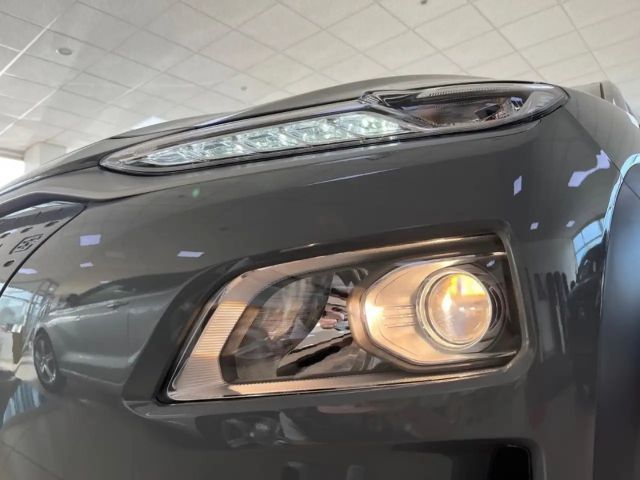 Hyundai Kona BATTERIEZERTIFIKAT+NAVI+WÄRMEPUMPE+APPLE/ANDROID+S