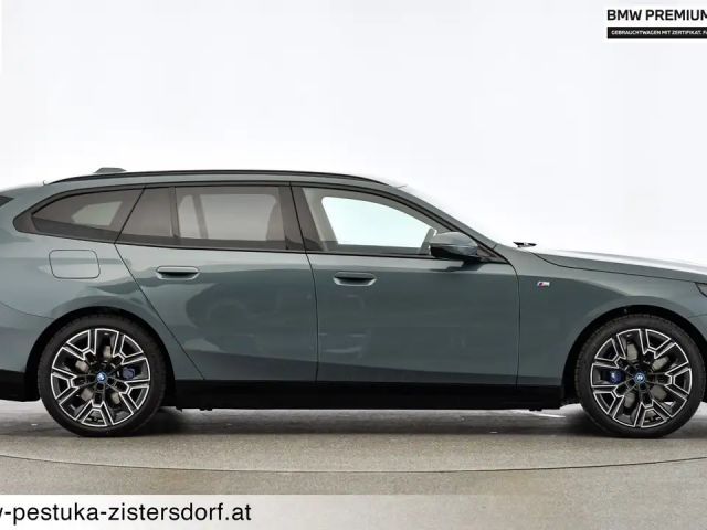 BMW i5 eDrive40