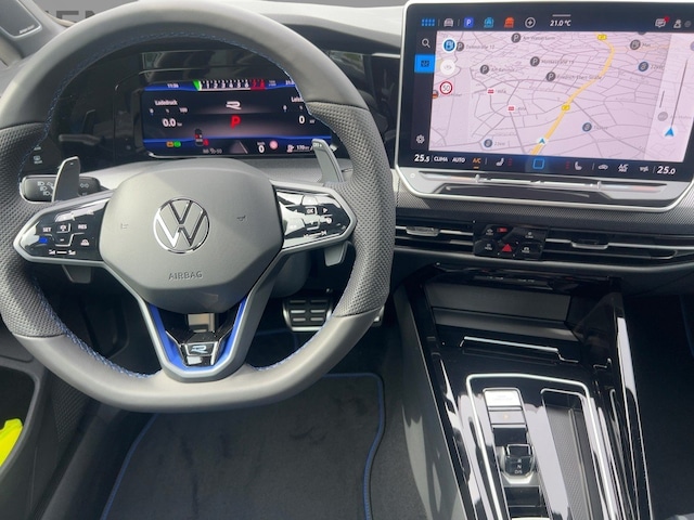 Volkswagen Golf Akra AHK Pano Harman Kardon