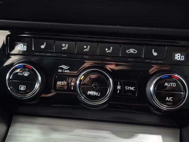 Skoda Superb 2.0 TDI Combi