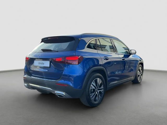 Mercedes-Benz GLA 220 4MATIC GLA 220 d