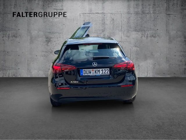 Mercedes-Benz A 180 A 180 KAMERA+TEMPO+MBUX+SPUR/BREMS+NAVI+LED+SHZ