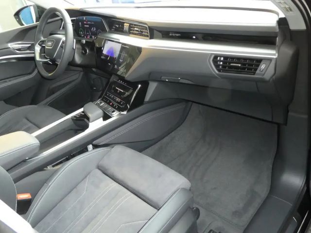 Audi Q8 e-tron 55 Business Quattro