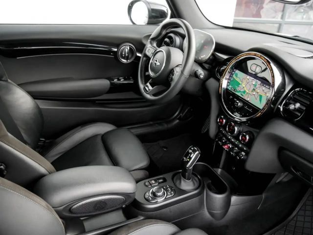 MINI John Cooper Works Cabrio John Cooper Works Individual Urban Green Foliert