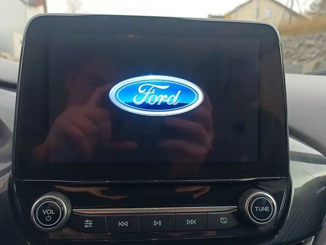 Ford Puma EcoBoost Titanium