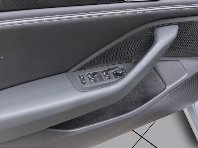 Volkswagen Passat 1.5 eTSI Business DSG