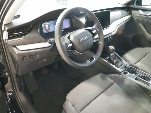 Skoda Octavia Essence TSI