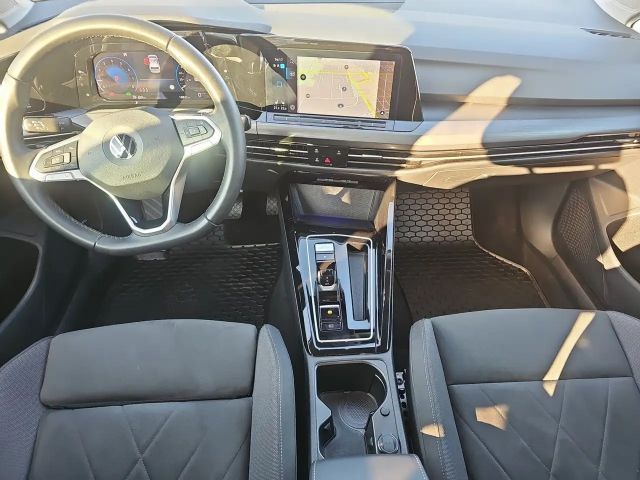 Volkswagen Golf 2.0 TSI DSG Golf VIII Style