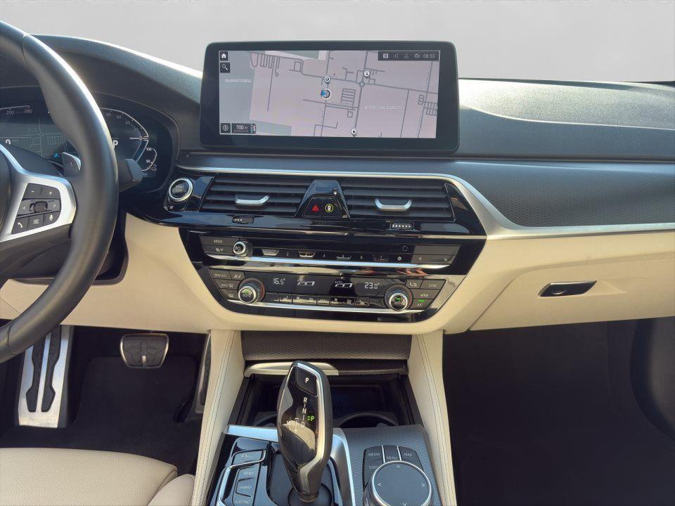 BMW 545 545e Sedan xDrive