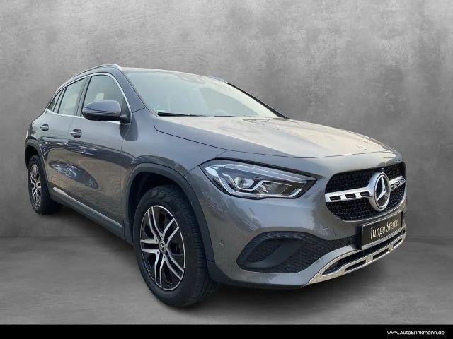 Mercedes-Benz GLA 180 Progressive