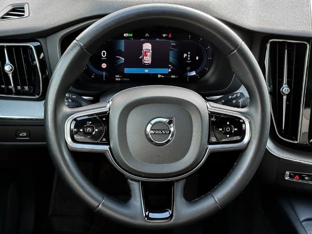 Volvo XC60 Dark Plus