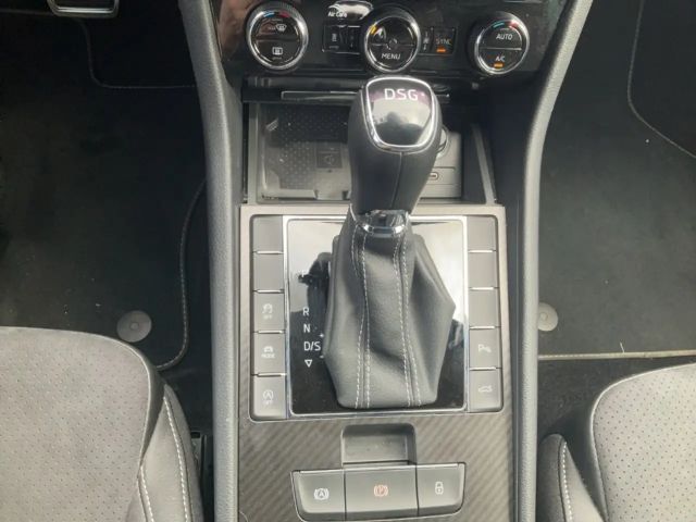 Skoda Superb 2.0 TSI Combi Sportline