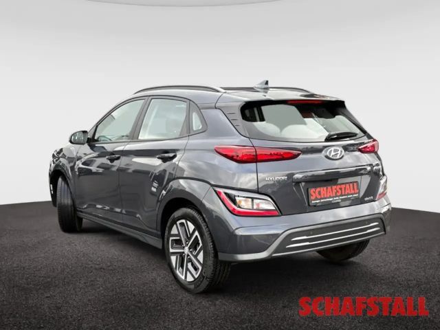Hyundai Kona Select