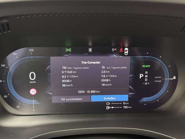 Volvo XC60 AWD Plus T8