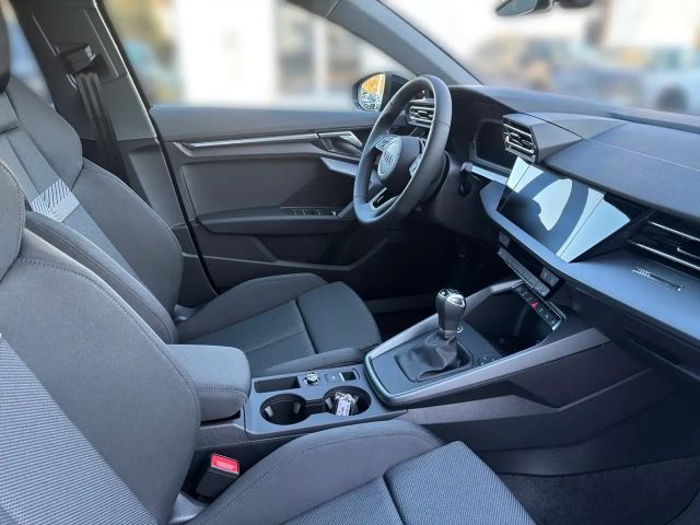 Audi A3 30 TFSI Sedan