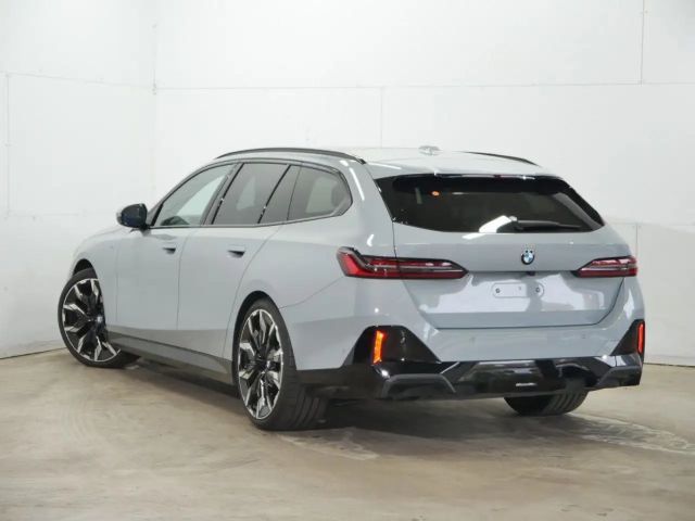 BMW 520 520d M-Sport Touring xDrive