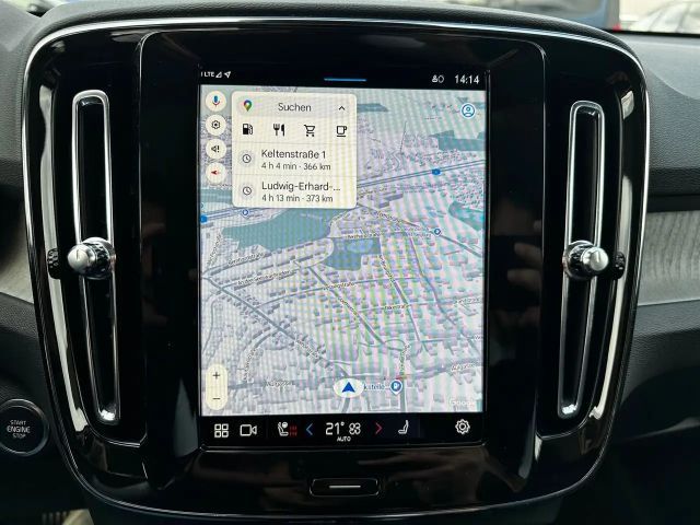 Volvo XC40 Dark Plus