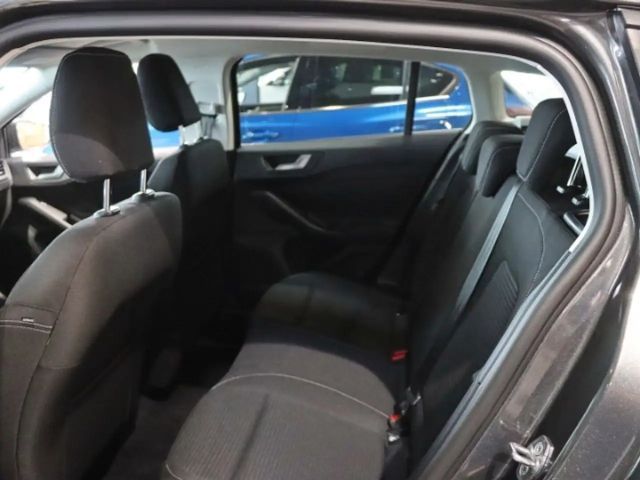 Ford Focus Titanium Wagon