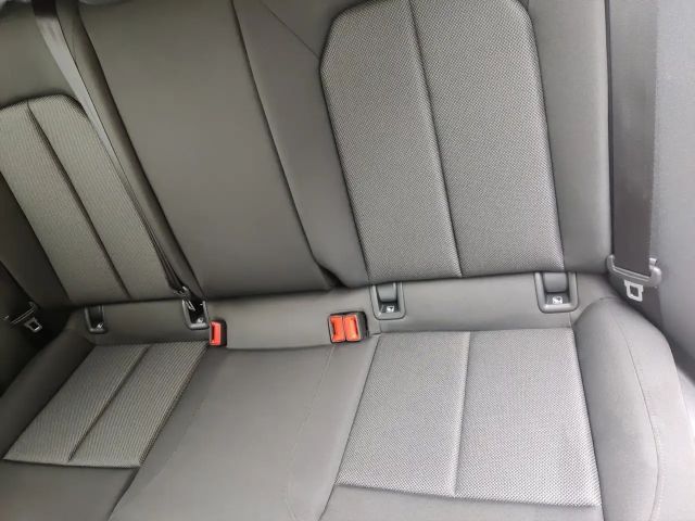 Audi A3 30 TFSI Sedan Sportback