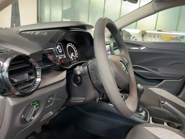 Skoda Fabia APP+DAB+LED+PDC