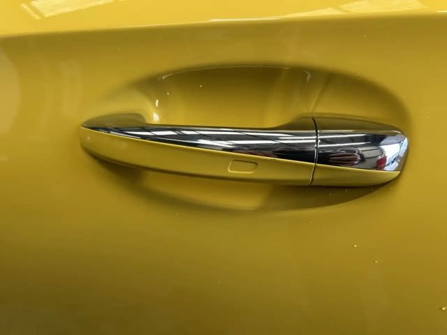 Mercedes-Benz A 250 A 250 e AMG Line