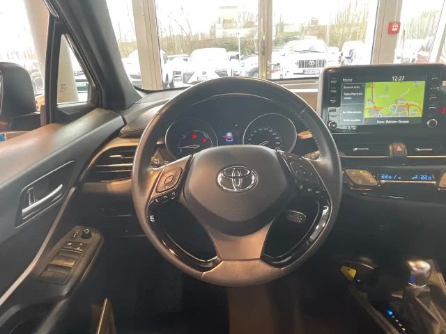 Toyota C-HR Business