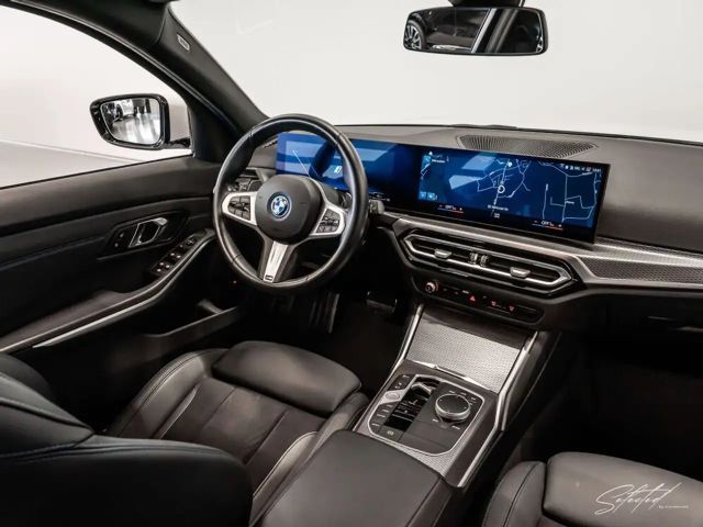 BMW 320 320e M-Sport xDrive