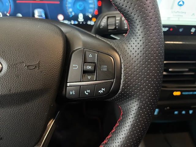 Ford Focus ST Line Wagon