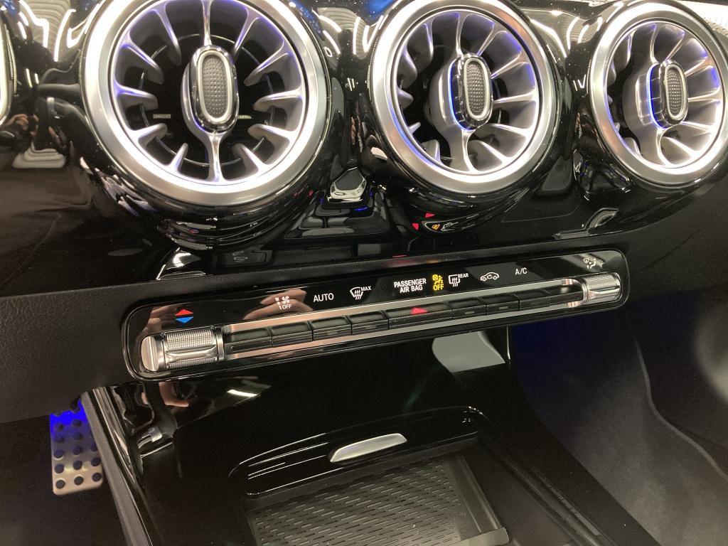 Mercedes-Benz A 200 AMG Line