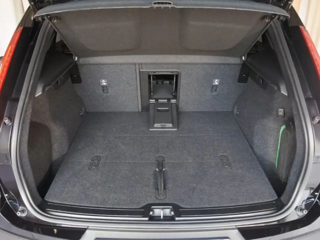 Volvo XC40 Business Dark Plus