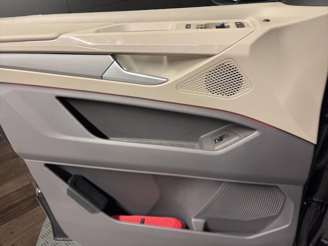 Volkswagen Multivan 2.0 TDI DSG Lang Style T7