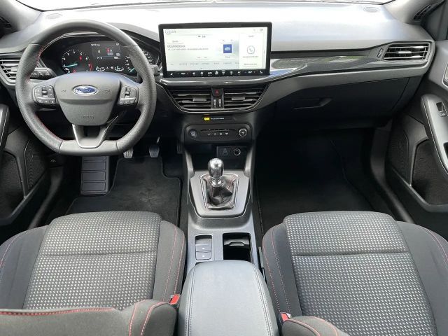 Ford Focus ST Line Wagon