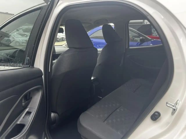 Toyota Yaris Hatchback Hybride VVT-i