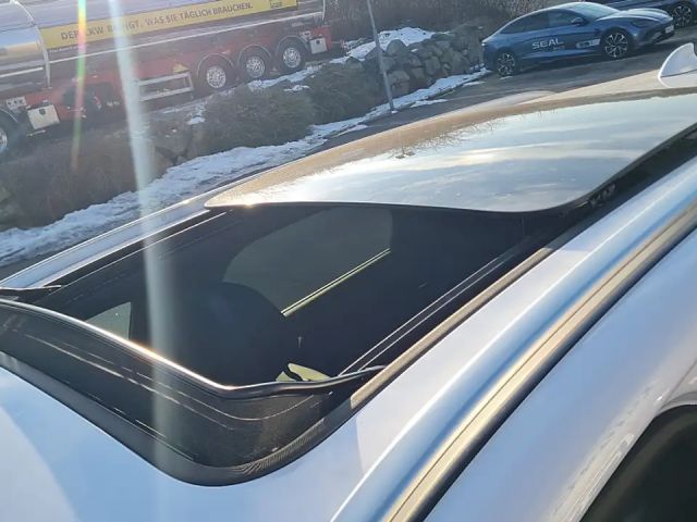 BYD Tang New Tang Flagship 108,8 kWh New Tang Flagship 1...