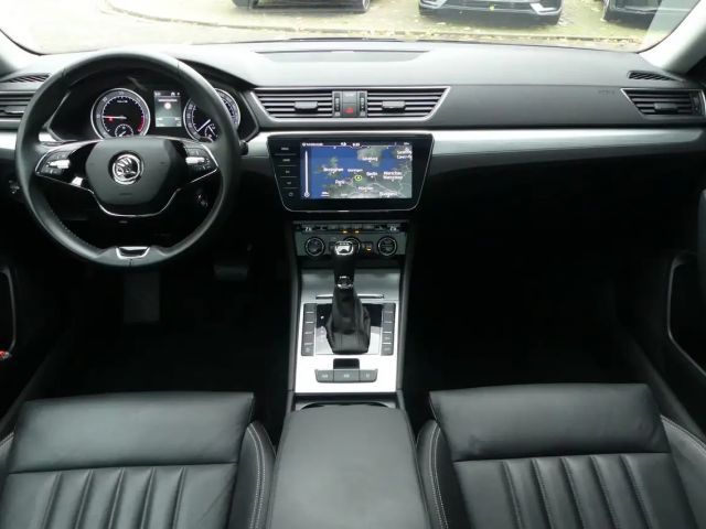 Skoda Superb *Memory Sitz*Vollleder*Panoramadach*AHK*