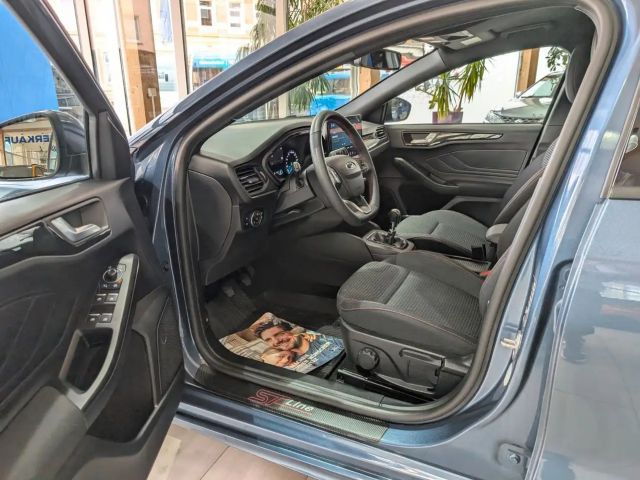 Ford Focus EcoBoost ST Line Wagon