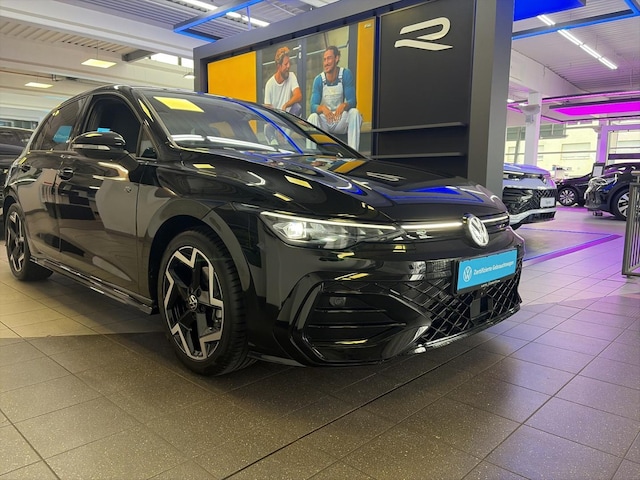 Volkswagen Golf 1.5 eTSI R-Line