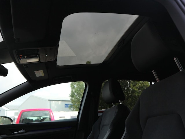 Volkswagen Golf 1.5 eTSI Style