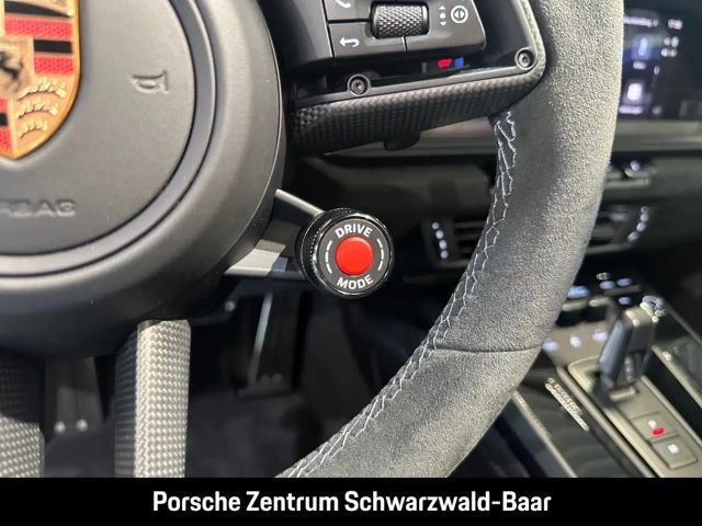 Porsche 992 4 Coupé GTS Targa