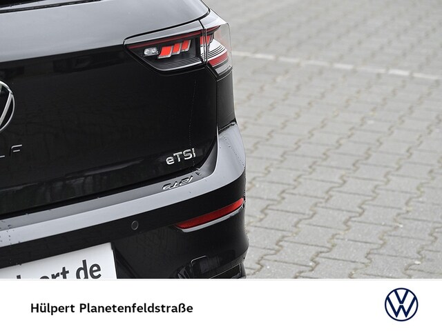 Volkswagen Golf 1.5 eTSI Golf VIII R-Line