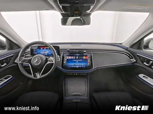 Mercedes-Benz E 220 AVANTGARDE E 220 d Sedan