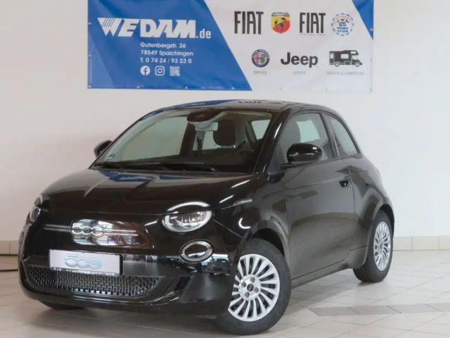 Fiat 500e Action