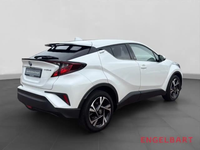 Toyota C-HR Hybride Team D