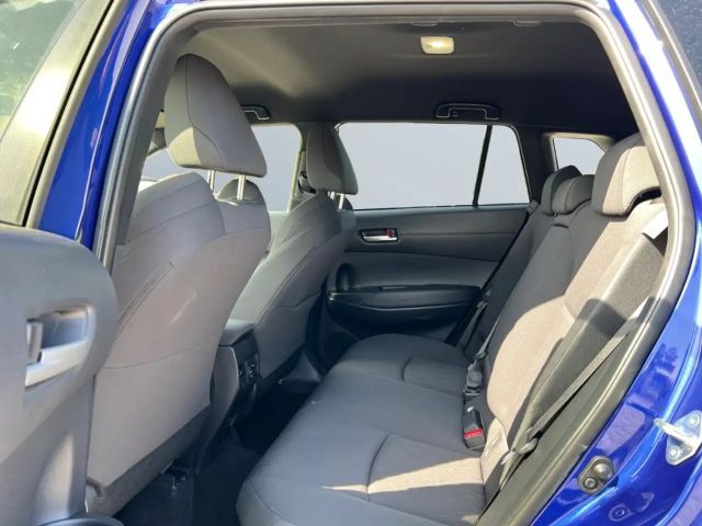 Toyota Corolla Cross Hybride Team D