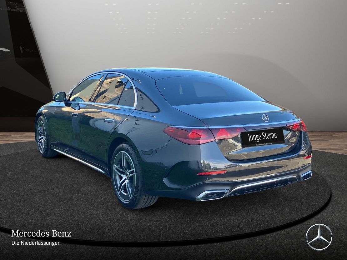 Mercedes-Benz E 200 Sedan