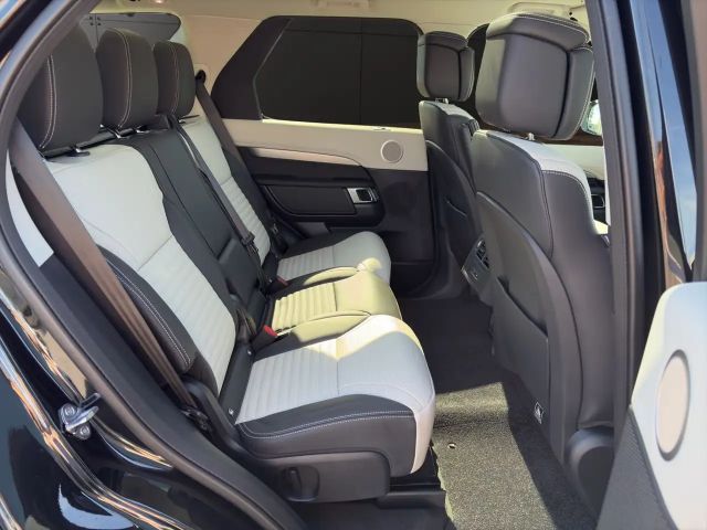 Land Rover Discovery D250 Dynamic HSE