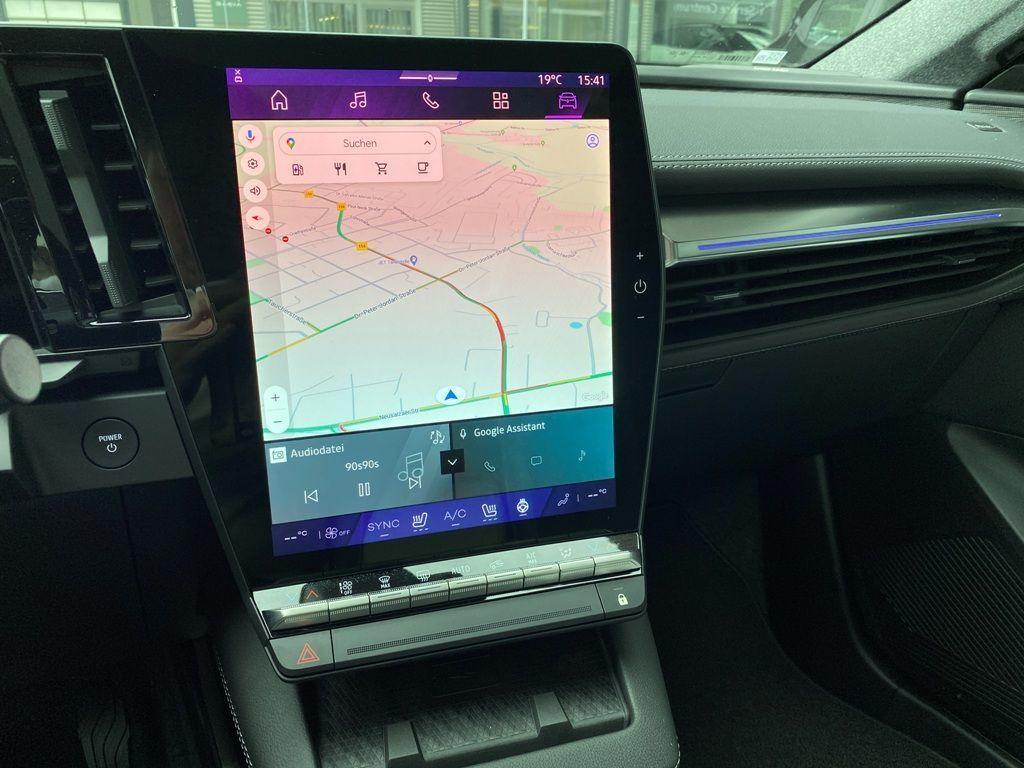 Renault Scenic E-Tech Iconic