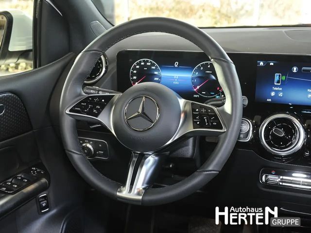 Mercedes-Benz B 180 Progressive Sedan