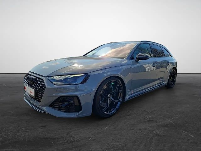 Audi RS4 Avant Competition Quattro