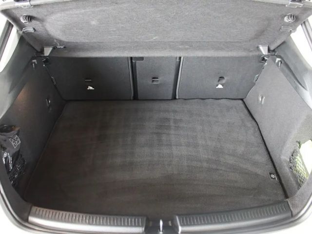 Mercedes-Benz A 200 Progressive